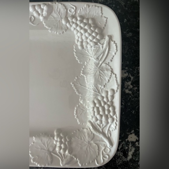 ROSEGARDEN Stoneware White Grape 🍇 Large Serving Tray - Picture 2 of 8